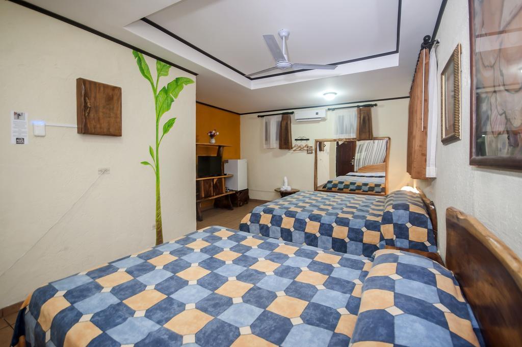 Cadillac Rock Beach Hotel Jacó Стая снимка