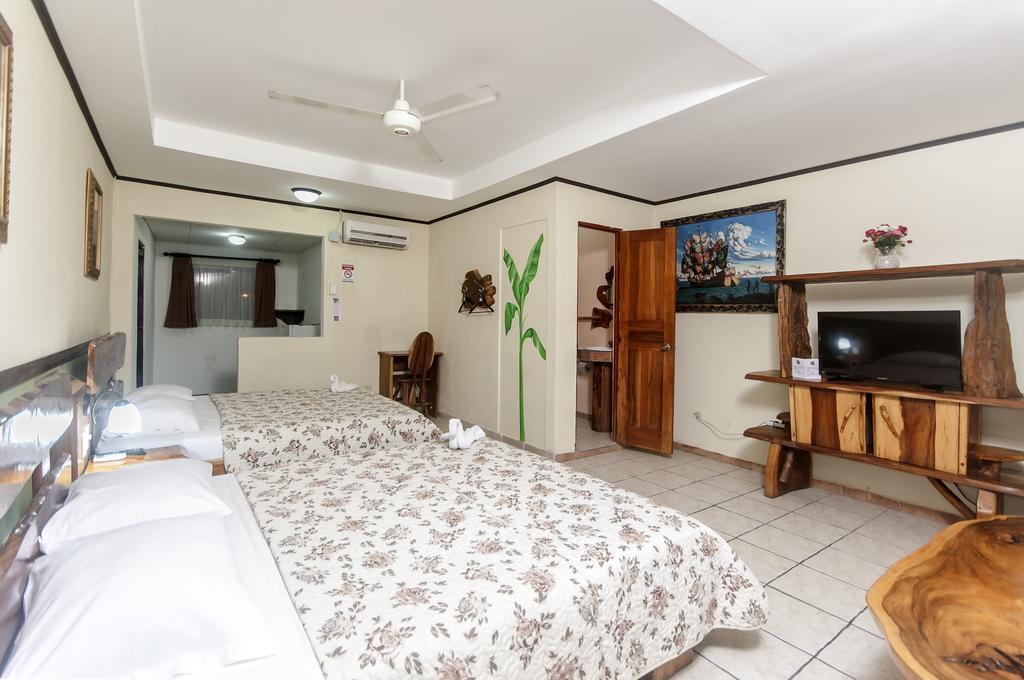 Cadillac Rock Beach Hotel Jacó Стая снимка