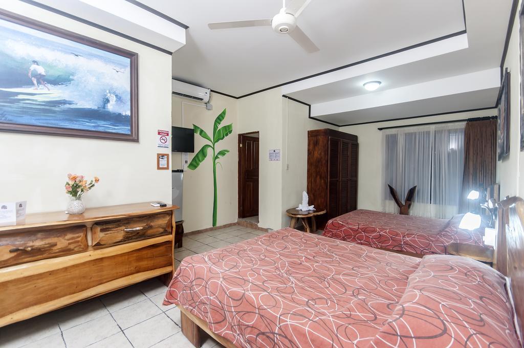 Cadillac Rock Beach Hotel Jacó Стая снимка