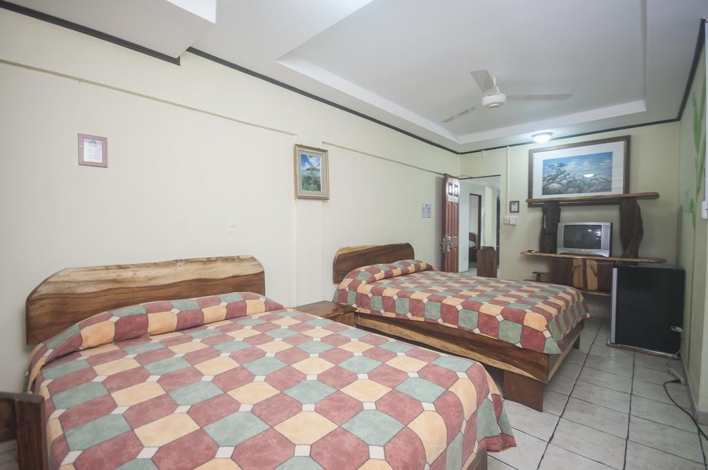 Cadillac Rock Beach Hotel Jacó Стая снимка