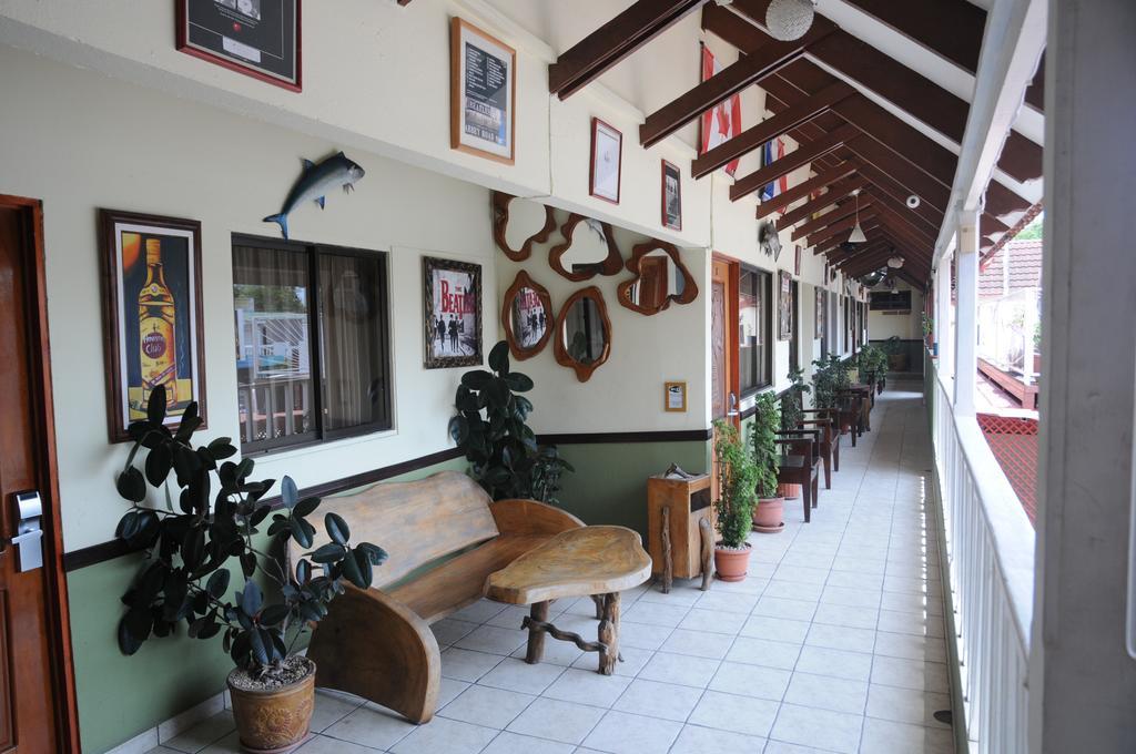 Cadillac Rock Beach Hotel Jacó Екстериор снимка